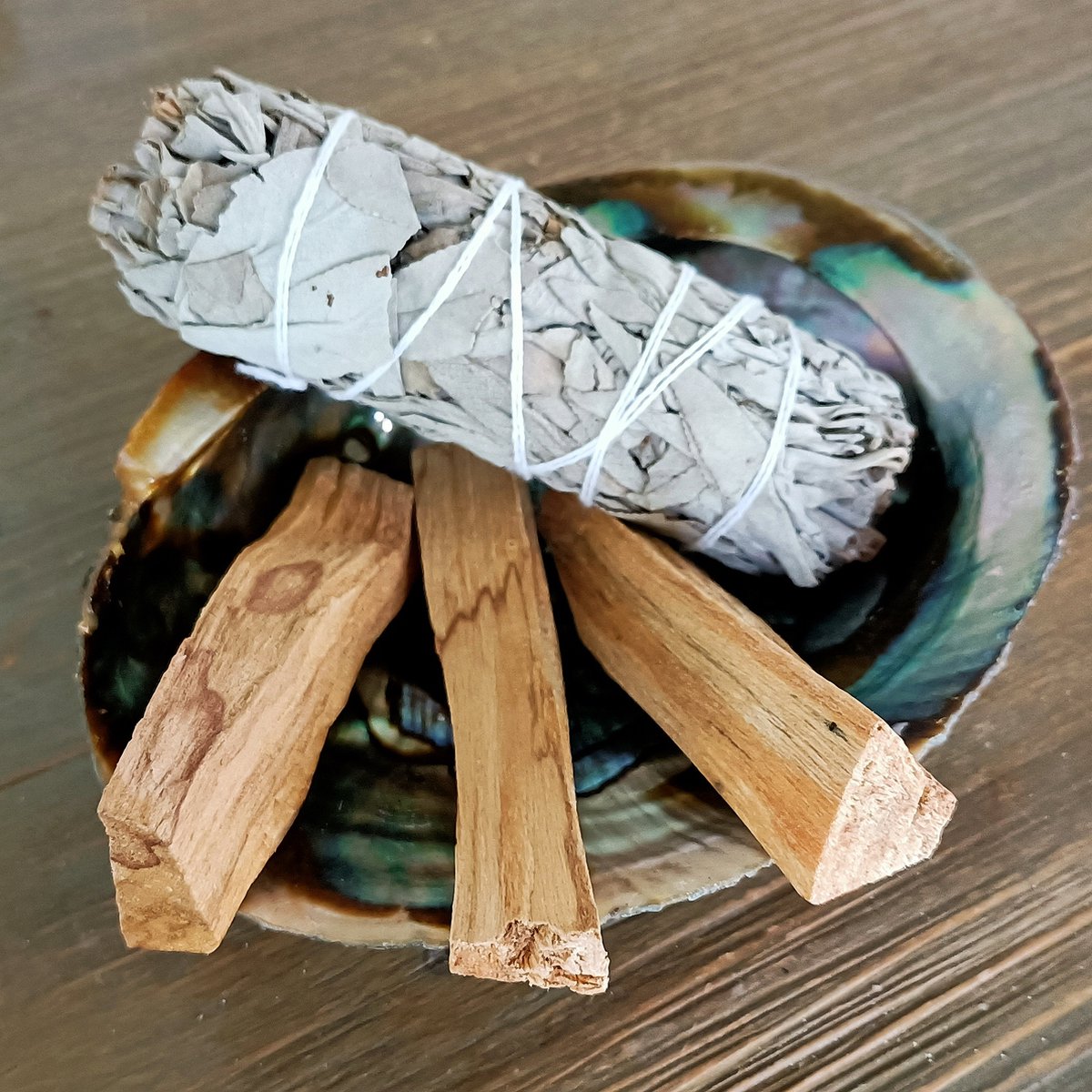 Smudgeset Abalone schelp - Witte Salie - Palo Santo - Smudge - Reinigend - Positiviteit - Thuis - Interieur - Decoratie - Sfeerfilmpje