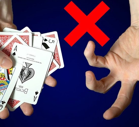 Thumbnail van een extra afbeelding van het spel In Round Kaartschudmachine – 2 Stuks – Met Speelkaarten en Batterijen – Kaartenschudmachine – Kaartschudder Automatisch – Automatische Kaartenschudder – Elektrisch / Elektrische Schudmachine – Card Shuffler Poker – voor Speelkaarten