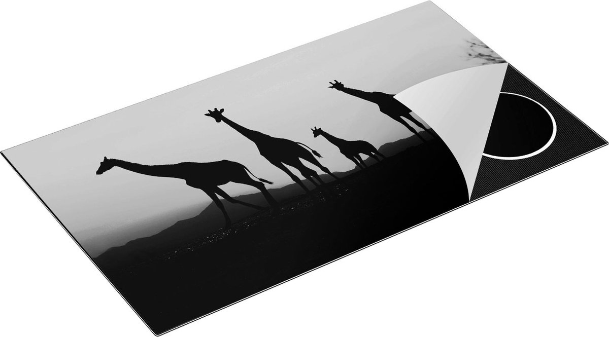Chefcare Inductie Beschermer Vier Giraffe Silhouetten bij Zonsondergang - Zwart Wit - 90x52 cm - Afdekplaat Inductie - Kookplaat Beschermer - Inductie Mat