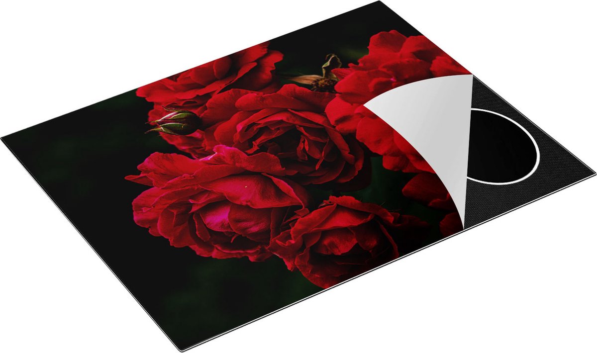 Chefcare Inductie Beschermer Rode Bloemen met Zwarte Achtergrond - 77x59 cm - Afdekplaat Inductie - Kookplaat Beschermer - Inductie Mat