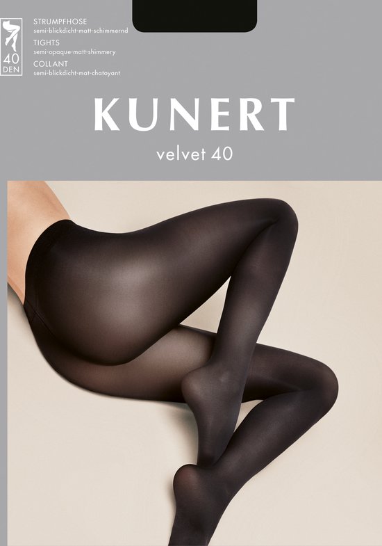 Collant noir Kunert Velvet 40 porté par un mannequin.