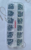Lukana® Hotfix Stones DMC - Top qualité - Crystal Crystal AB - SS 10 - plateau 12 compartiments -2040 pièces