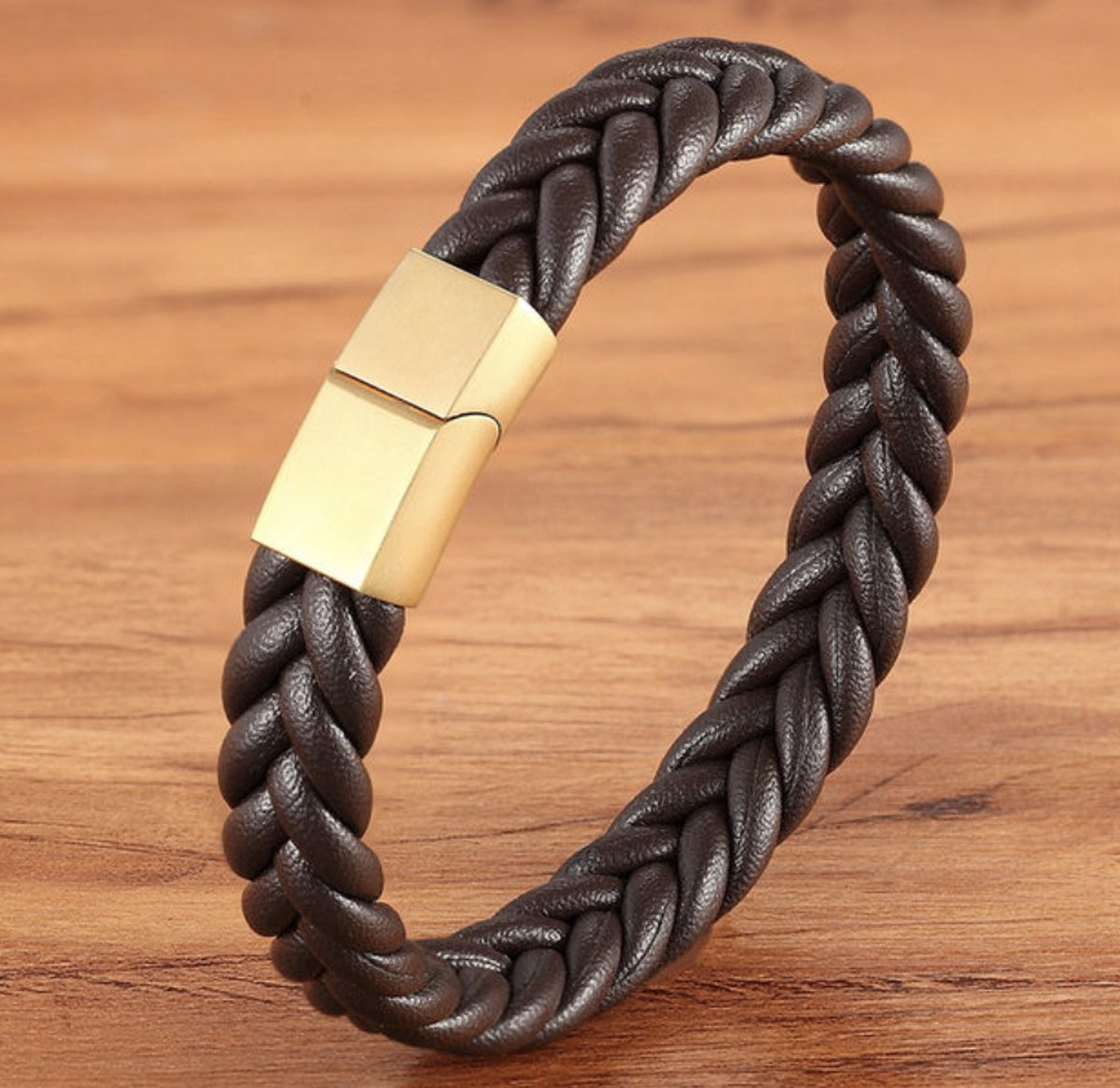 Gevlochten Leren Armband | Leer | Valentijnsdag geschenk | Kerst cadeau | Mannen Sieraden | Armband | Bracelet | Bruin met Goud 19cm