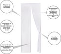 Wit polyester deurgordijn met strepen, magneten in de zoom, 100x230 cm.