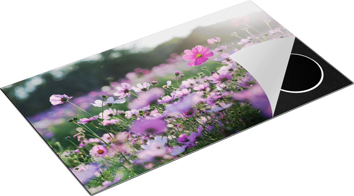 Chefcare Inductie Beschermer Bloemenveld met Paarse Kosmos - 90x52 cm - Afdekplaat Inductie - Kookplaat Beschermer - Inductie Mat