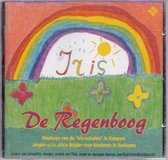 De regenboog - Kinderen van de Iris-scholen in Kampen zingen o.l.v. Alice Brijder voor kinderen in Suriname