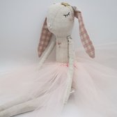 La Lovie Konijn LaLa Ballerina | knuffel - konijn - ballerina - spelen - speelplezier - handgemaakt - blikvanger - babykamer - kinderkamer - bijzonder - babyshower - kraamcadeau