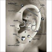 Helix piercing opaal wit chirurgisch staal links
