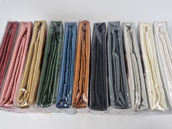 Beauty Silk - Dekbedovertrek Satijn - Rood - 140x200/220 van Beauty Silk — afbeelding 4