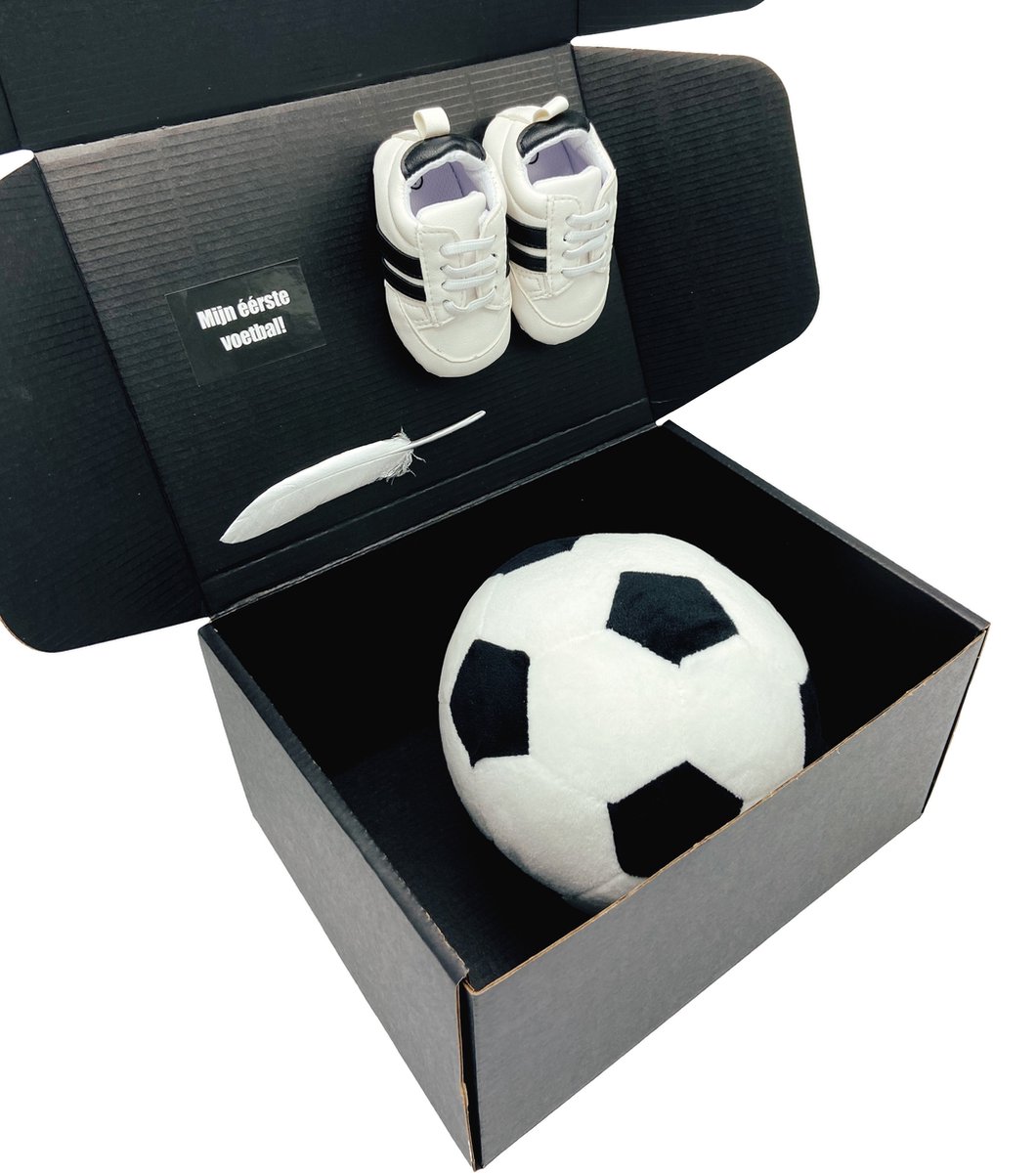 Kraamcadeau jongen met voetbal - cadeau geboorte jongen - kan ook rechtstreeks worden opgestuurd - kraampakket jongen – foto 2