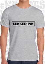 LEKKER PIK herenshirt - Lichtgrijs met zwarte design - Maat XXL - Korte mouwen - Ronde hals - leuke shirtjes - grappig - humor - kwoots - Goed gewerkt pik - Rene van der Gijp - VI