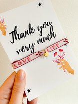 Wenskaart met sieraad - Thank you bedankt kaartje - Verstelbaar armbandje roze Love life muntje goud - Verkleurt niet - In cadeauverpakking - Snel in huis