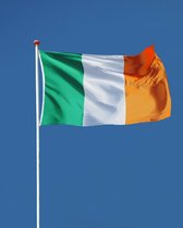 Ierse Vlag - Ierland Vlag - 90x150cm - Ireland Flag - Originele Kleuren - Sterke Kwaliteit Incl Bevestigingsringen - Hoogmoed Vlaggen