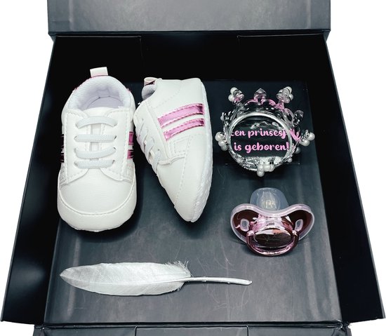 Kraamcadeau eerste sneakerbox roze - speen - ook rechtstreeks op te sturen - diverse kleuren