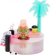 L.O.L. Surprise! Furniture Serie 5 Hot Tub & Vacay Babay - Speelset met minipop
