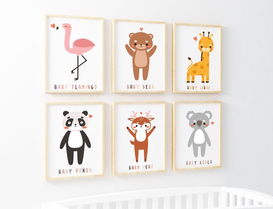 Happy Walls Set van 6 Diertjes Babykamer Posters - A4 20x30cm - Baby cadeau Jongen en Meisje - Wanddecoratie kinderkamer 1 jaar - 2 jaar - 3 jaar - 4 jaar - 5 jaar - 6 jaar - 7 jaar - Wit