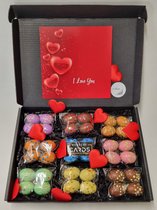 Paaseieren Proeverij Pakket | Box met 9 verschillende smaken paaseieren en Mystery Card 'I Love You' met geheime boodschap + PaasProeverij Scorekaart | Verrassingsbox Pasen | Cadeaubox | Relatiegeschenk | Chocoladecadeau
