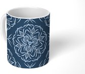 Mok - Koffiemok - Patroon - Bloem - Donkerblauw - Mokken - 350 ML - Beker - Koffiemokken - Theemok