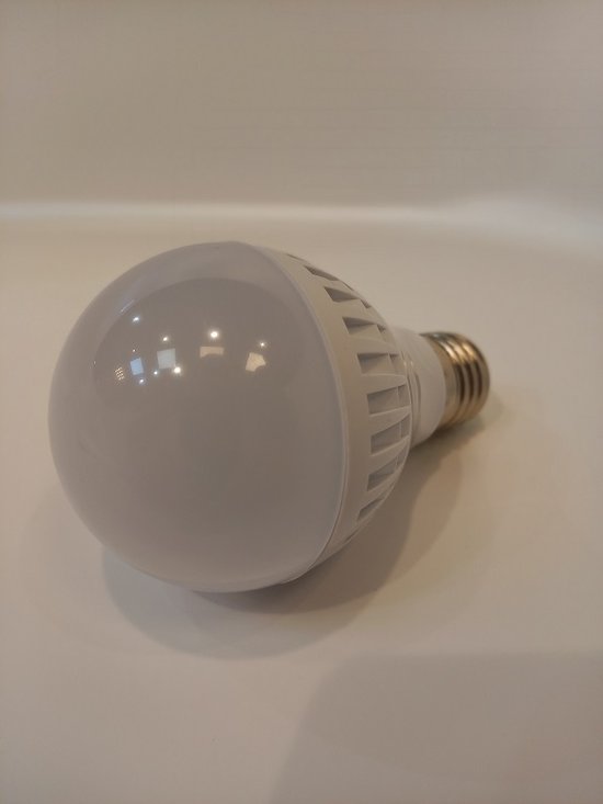 LED Sensor Bulb - 3 stuks - 4W - 6500K - E27