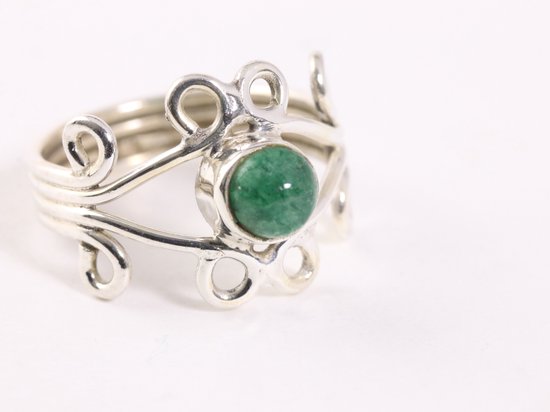 Fijne opengewerkte zilveren ring met jade - maat 16.5