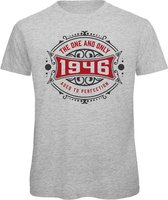 1946 The One And Only | Feest Kado T-Shirt Heren - Dames | Antraciet - Donker Rood | Perfect Verjaardag Cadeau Shirt | Grappige Spreuken - Zinnen - Teksten | Maat L