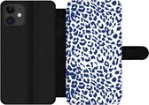 Bookcase Geschikt voor iPhone 12 Pro telefoonhoesje - Panterprint - Blauw - Abstract - Met vakjes - Wallet case met magneetsluiting