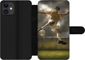 Bookcase Geschikt voor iPhone 12 Pro telefoonhoesje - Een illustratie van een voetballer die tegen de bal schopt - Jongens - Jongetje - Kids - Met vakjes - Wallet case met magneetsluiting