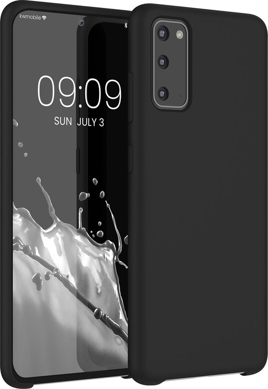 Coque de téléphone noire mate sur le devant d'un Samsung Galaxy S20. Le téléphone affiche "09:09 SUN JULY 3".