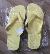 Teenslippers unisex GEEL maat 36