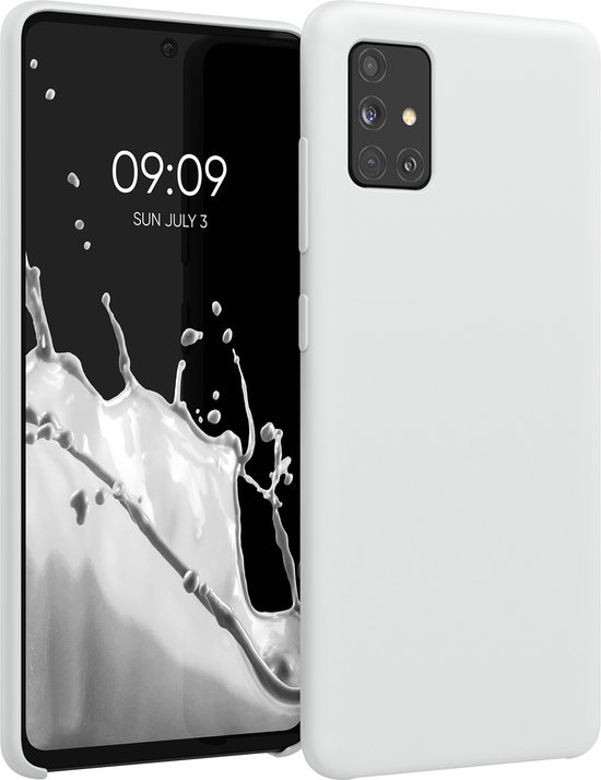 Coque de téléphone blanche à côté d'un téléphone avec écran d'accueil.