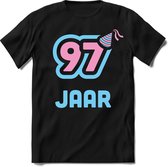 97 Jaar Feest kado T-Shirt Heren / Dames - Perfect Verjaardag Cadeau Shirt - Licht Blauw / Licht Roze - Maat M