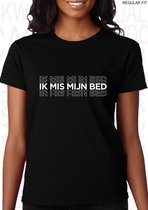 IK MIS MIJN BED dames shirt – Maat 3XL - Zwart - Korte mouwen - Ronde hals - Regular Fit - Grappige teksten - Quotes - Kwoots - Humor - Tekst shirt - Cadeau - Slapen is mijn hobby