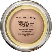 Max Factor Miracle Touch Compact Foundation - 045 Warm Almond