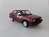 1:18 Schaal Volkswagen Jetta MK2 GT Donkerrood modelauto