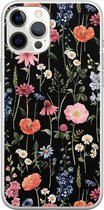 Leuke Telefoonhoesjes - Geschikt voor iPhone 12 Pro Max - Dark flowers - Soft case - TPU - Zwart