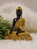 Boeddha met gouden gewaad