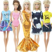 Kleding set voor modepoppen zoals barbie - 5 outfits - Gouden zeemeermin jurk, badpak, korte broek, rokje, shirts - Kleertjes