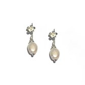 Oorbellen zoetwaterparel | bloem | zilver | SS2021