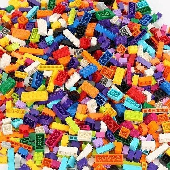 Bouwstenen 500 stuks | Inclusief 3 bodem platen | Te combineren met Lego  stenen | Games | bol.com