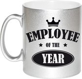 1x stuks collega cadeau mok / beker zilver employee of the year