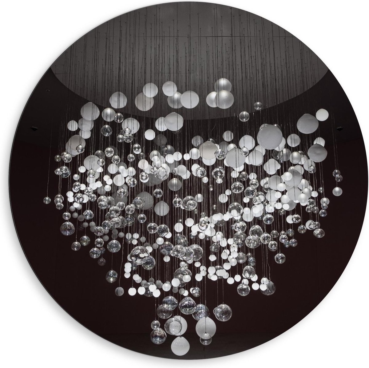 Dibond Wandcirkel - Mega Kroonluchter (zwart/wit) - 80x80cm Foto op Aluminium Wandcirkel (