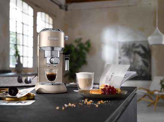 De'Longhi Dedica Metallics Pump Espresso EC785.BG Espressomachine 1,1 l |  bol.com