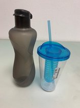 2 drink bekers