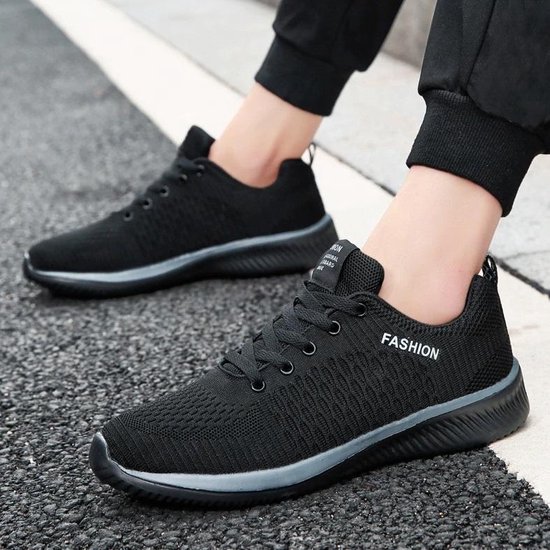 Hardloopschoenen - Schoenen - Sportieve Sneakers - Kleur Zwart - Maat 44 |  bol.com