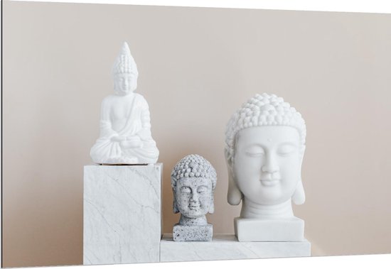Dibond - Boeddha Hoofden op Pilaar - Foto op Aluminium (Met Ophangsysteem)