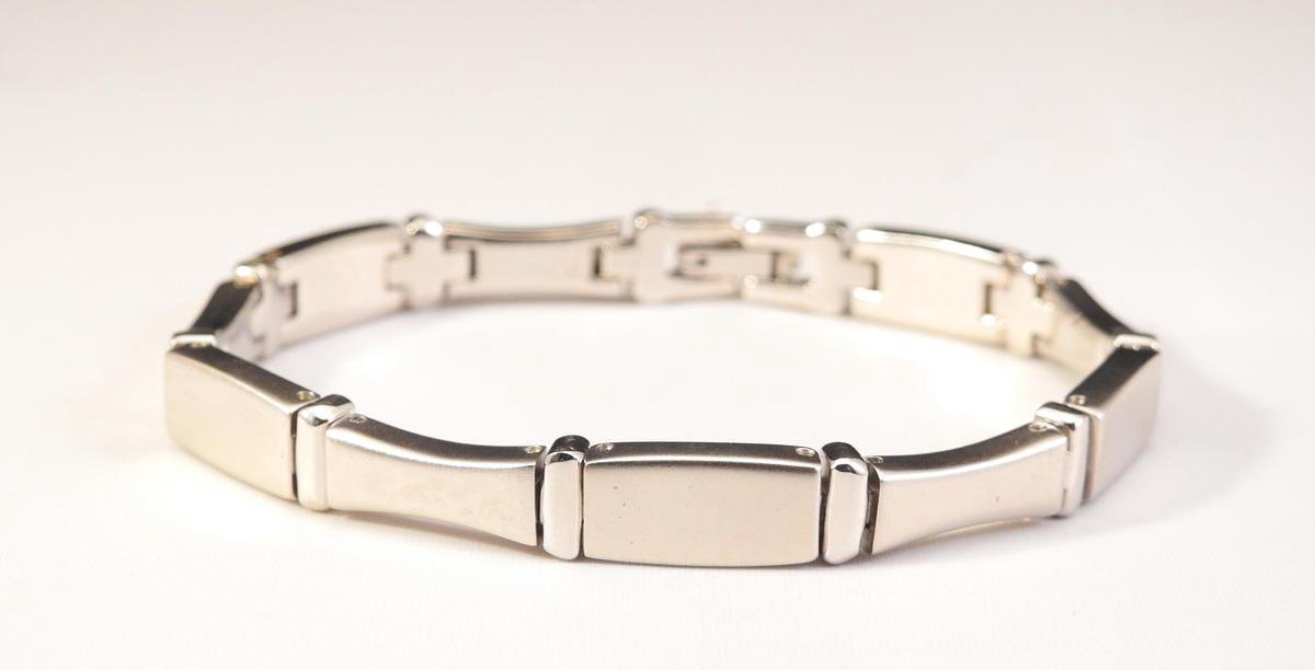 Pronkjuweel Titanium armband 7910 lengte armband 19.5