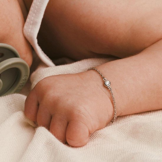 klant Smerig zij is Single diamond baby armband zilver | bol.com