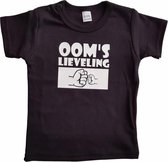 Zwart baby shirt met "Oom's lieveling" - maat 80 - babyshower, zwanger, cadeautje, kraamcadeau, grappig, geschenk, baby, tekst, bodieke
