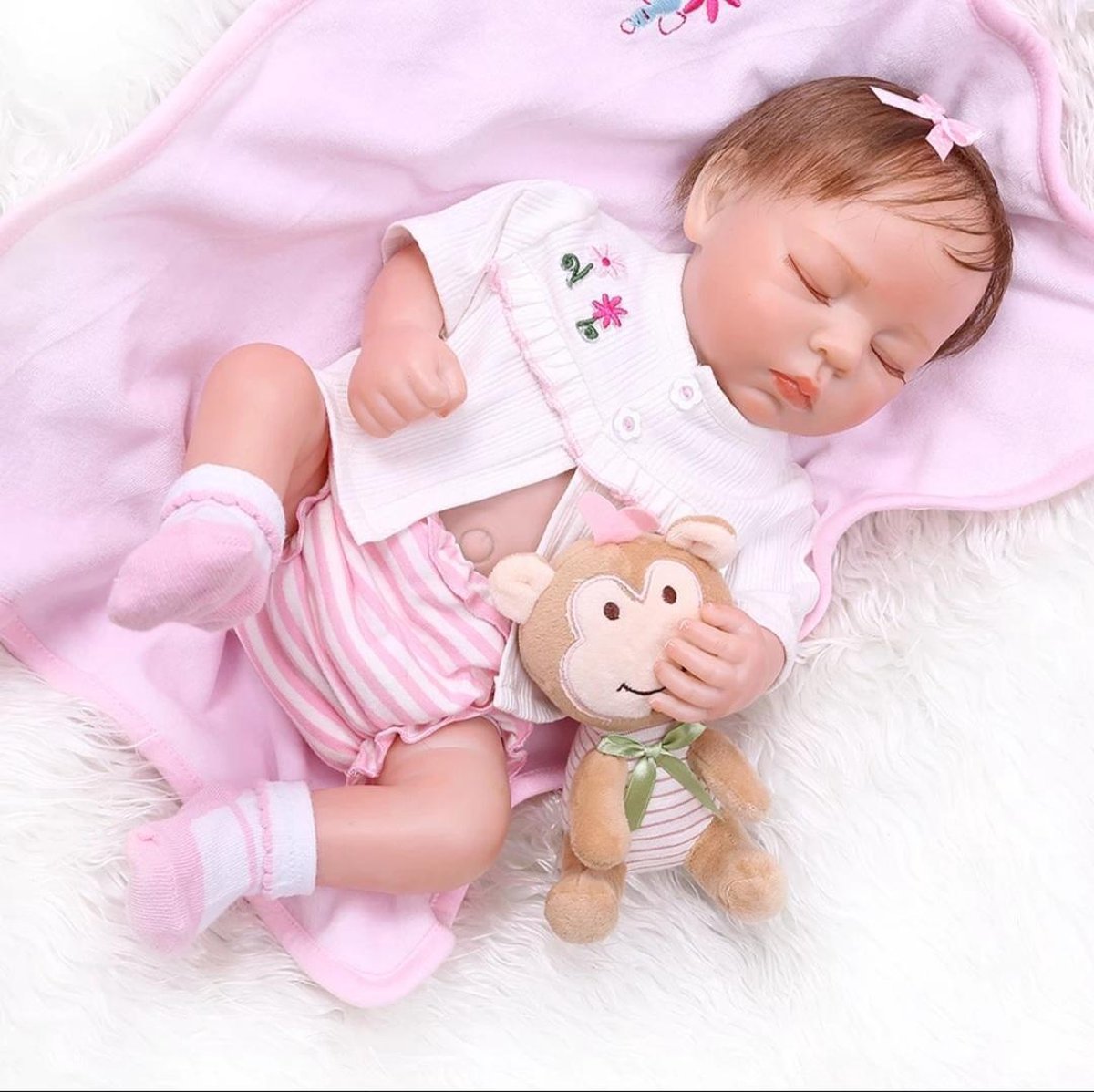 Reborn baby pop 'Helen' - 48 cm - Meisje met roze outfit, kleedje, speen en  knuffel -... | bol.com