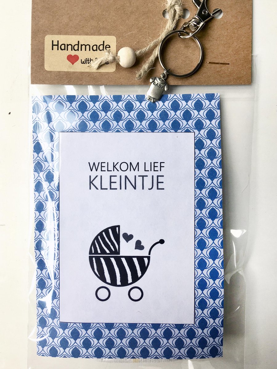 Goedkoopste Baby luierkado, baby kraamcadeau met de tekst 'welkom lief kleintje' , geboortecadeau, jongen, babyshower, zwangerschap, sleutelhanger met bedeltje van een rompertje